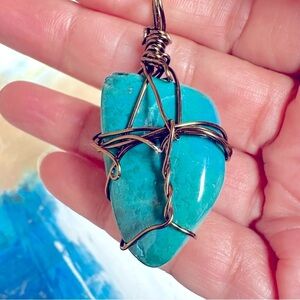 Gemstone Green Chalcedony pendant Semiprecious Necklace Wire Wrapped Art 4271 Y